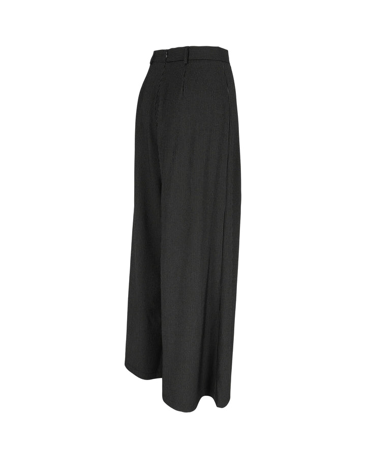 Zwarte broek met  krijtstreep
