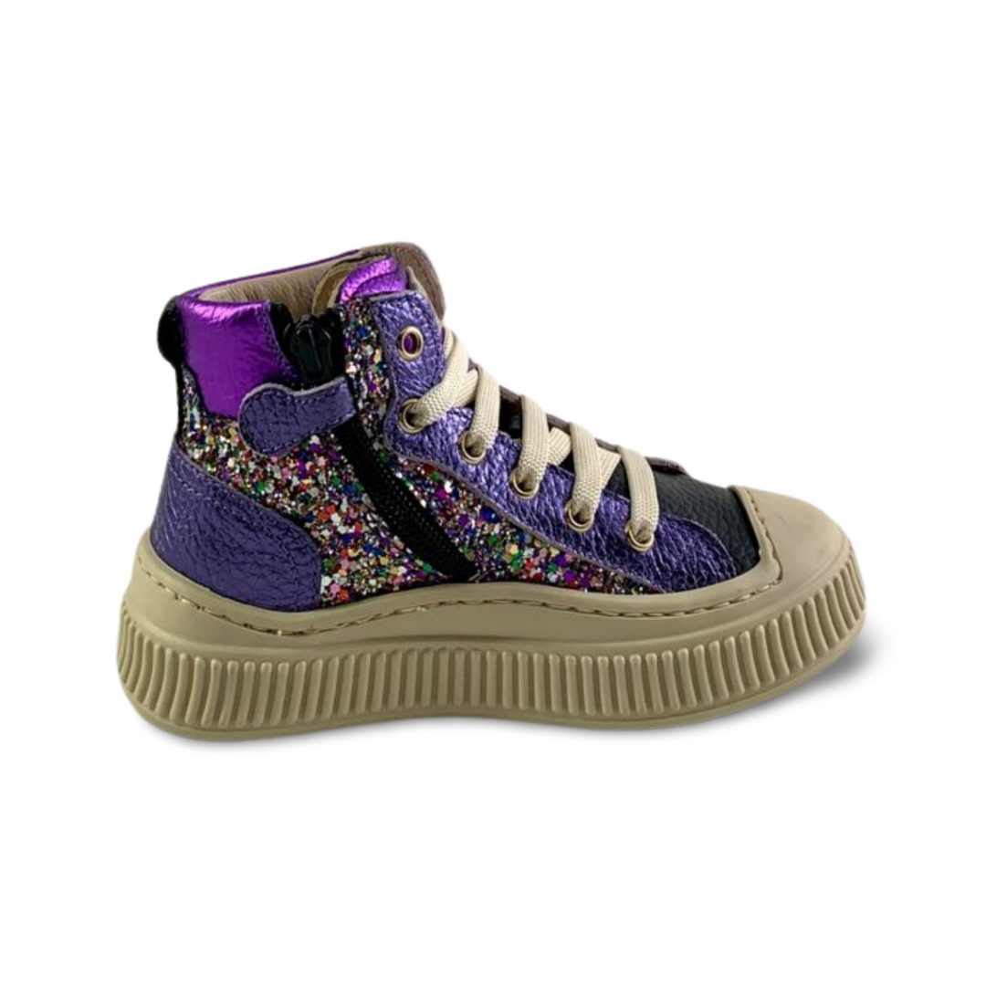 Sneaker met beschermde neus