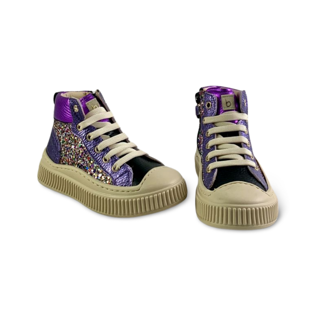 Sneaker met beschermde neus