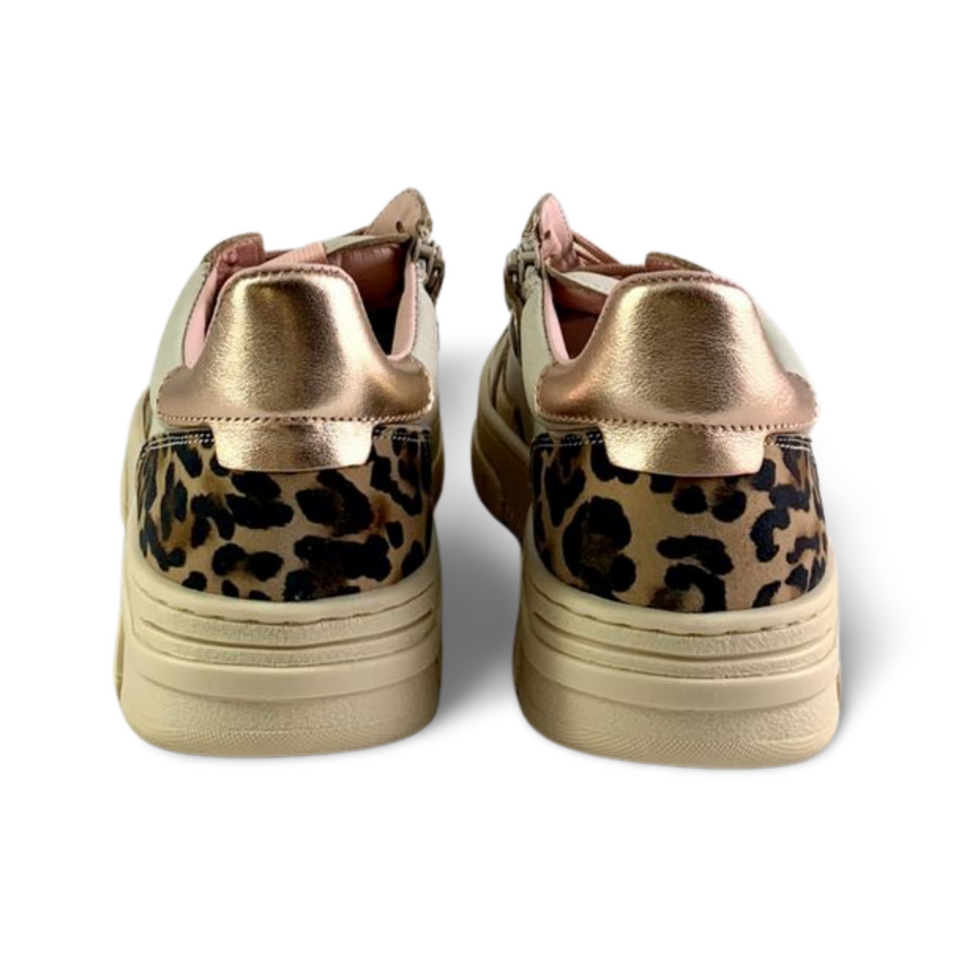 Sneaker met leuke details