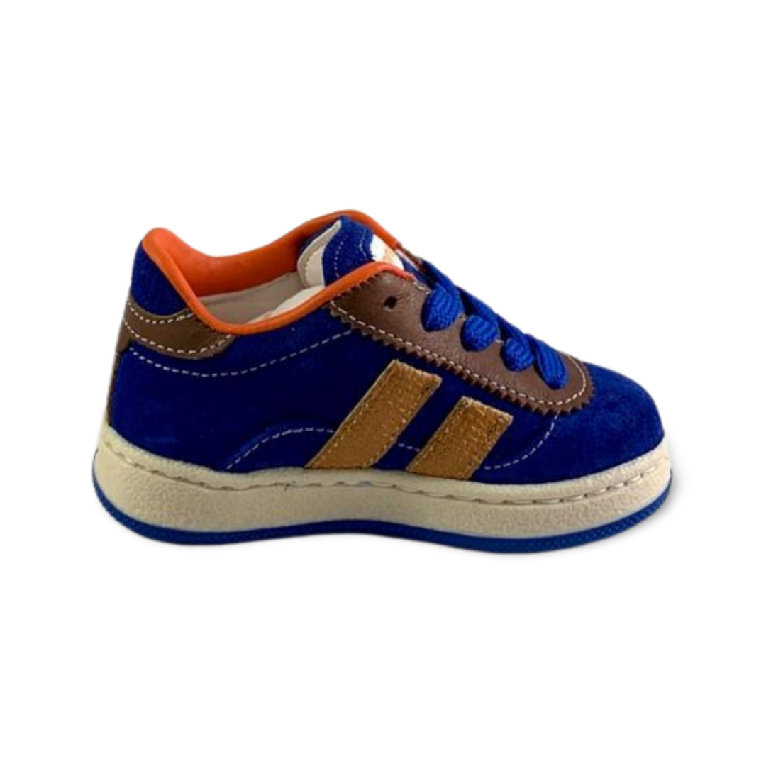 Blauwe sneaker