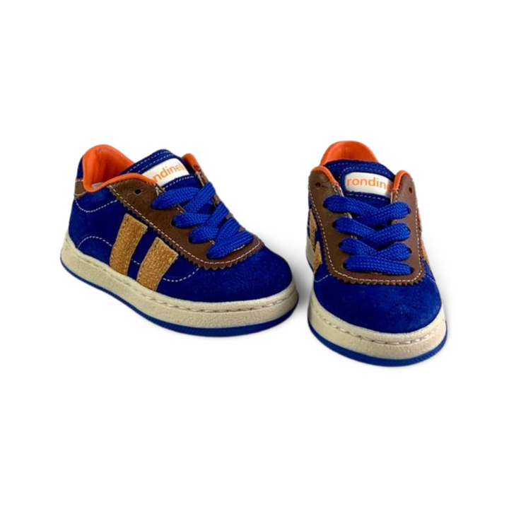 Blauwe sneaker