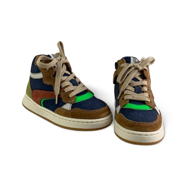Sneaker met groene accenten