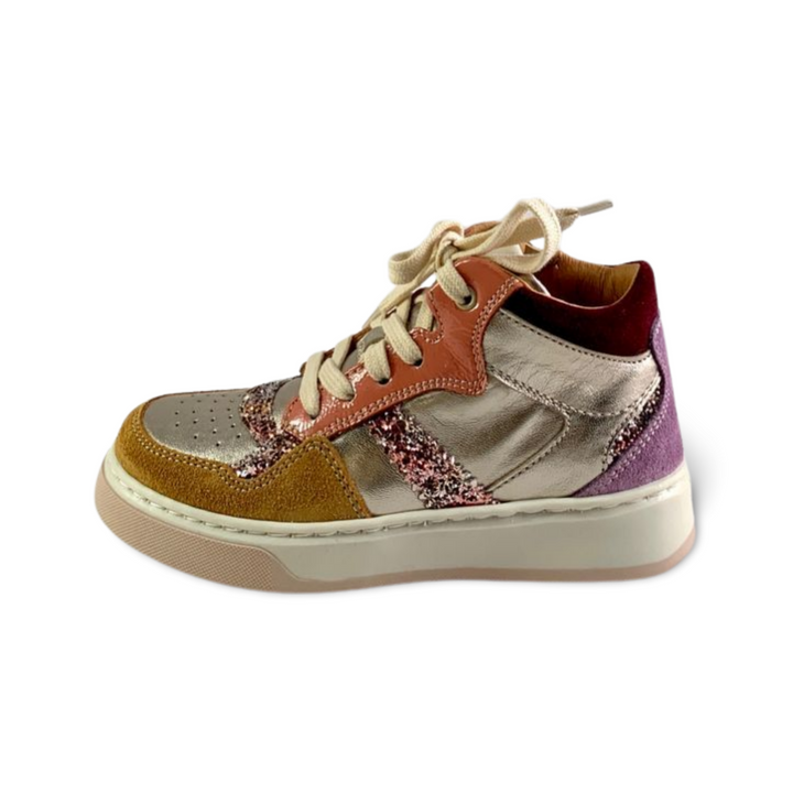 Sneaker met kleur en glitter