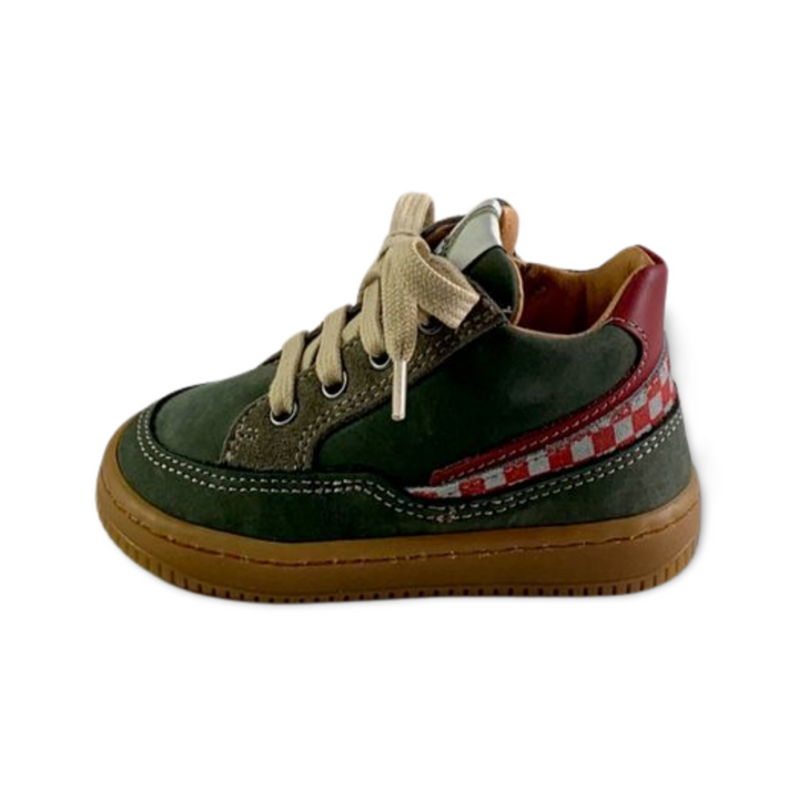 Sneaker met groene accenten