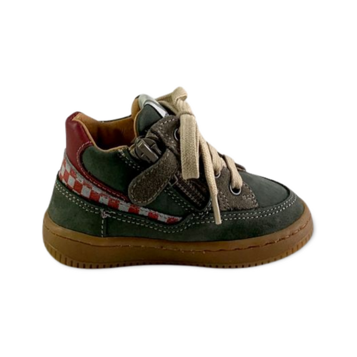 Sneaker met groene accenten