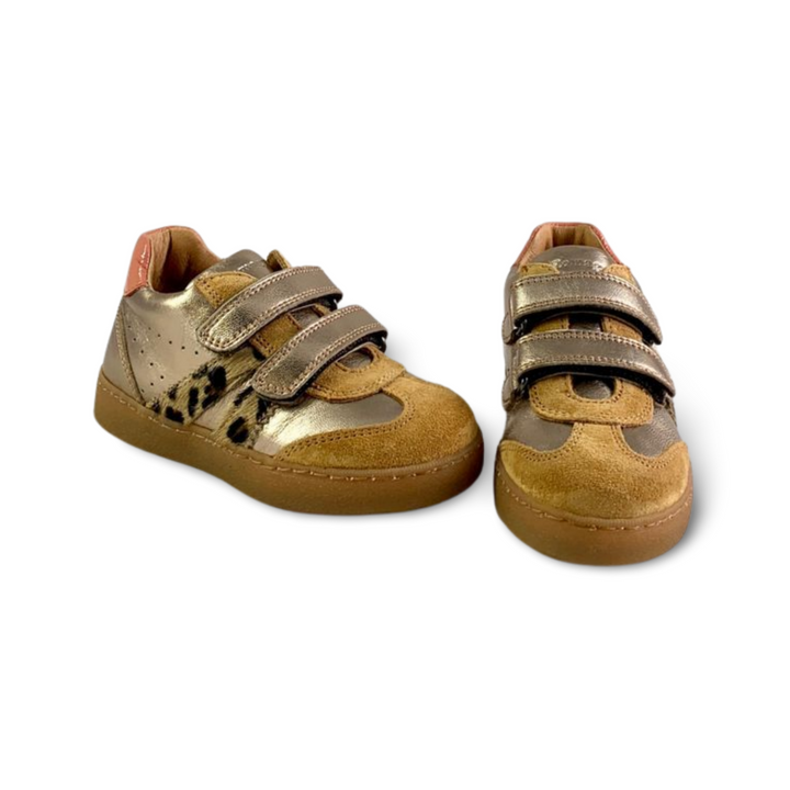 Sneaker met velcro