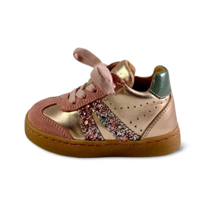 Sneaker metalic