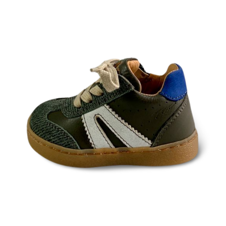 Sneaker met groene accenten