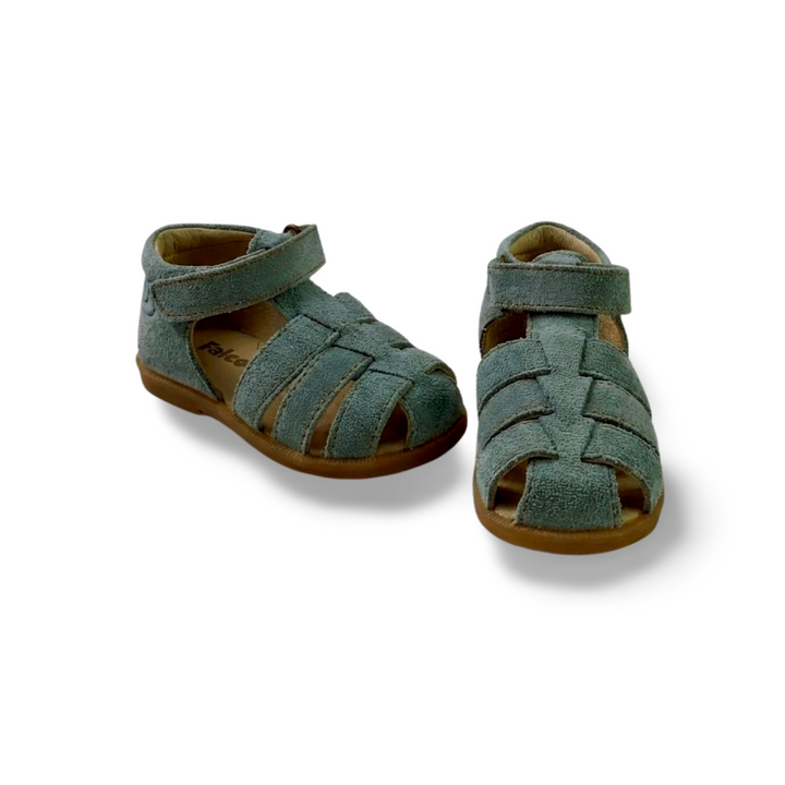 Blauw sandaaltje gesloten vooraan