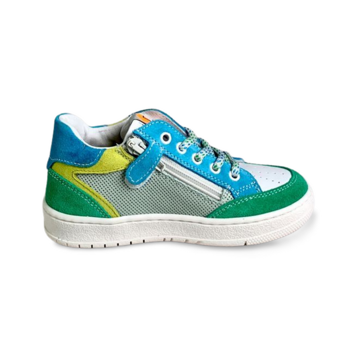 Sneaker met kleur