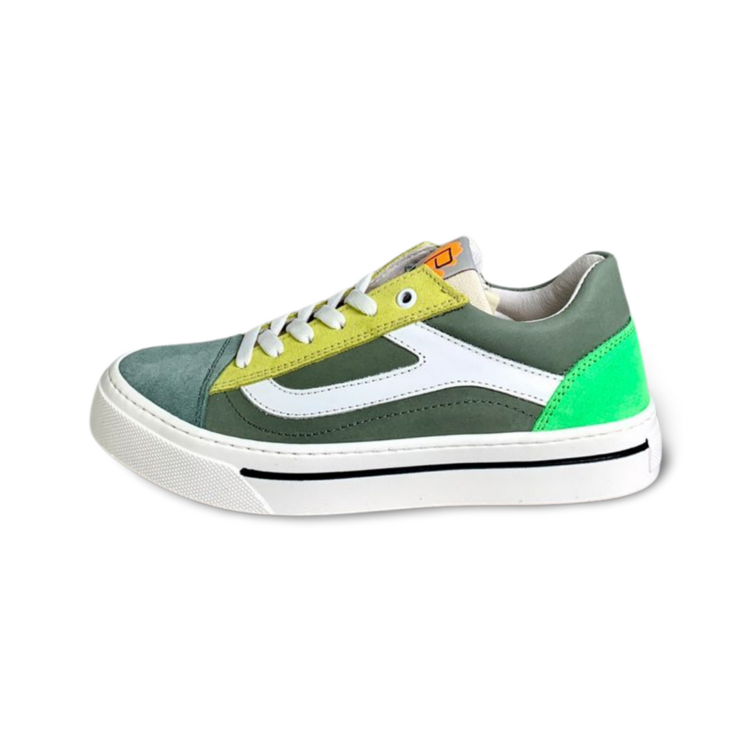 Sneaker met groene accenten